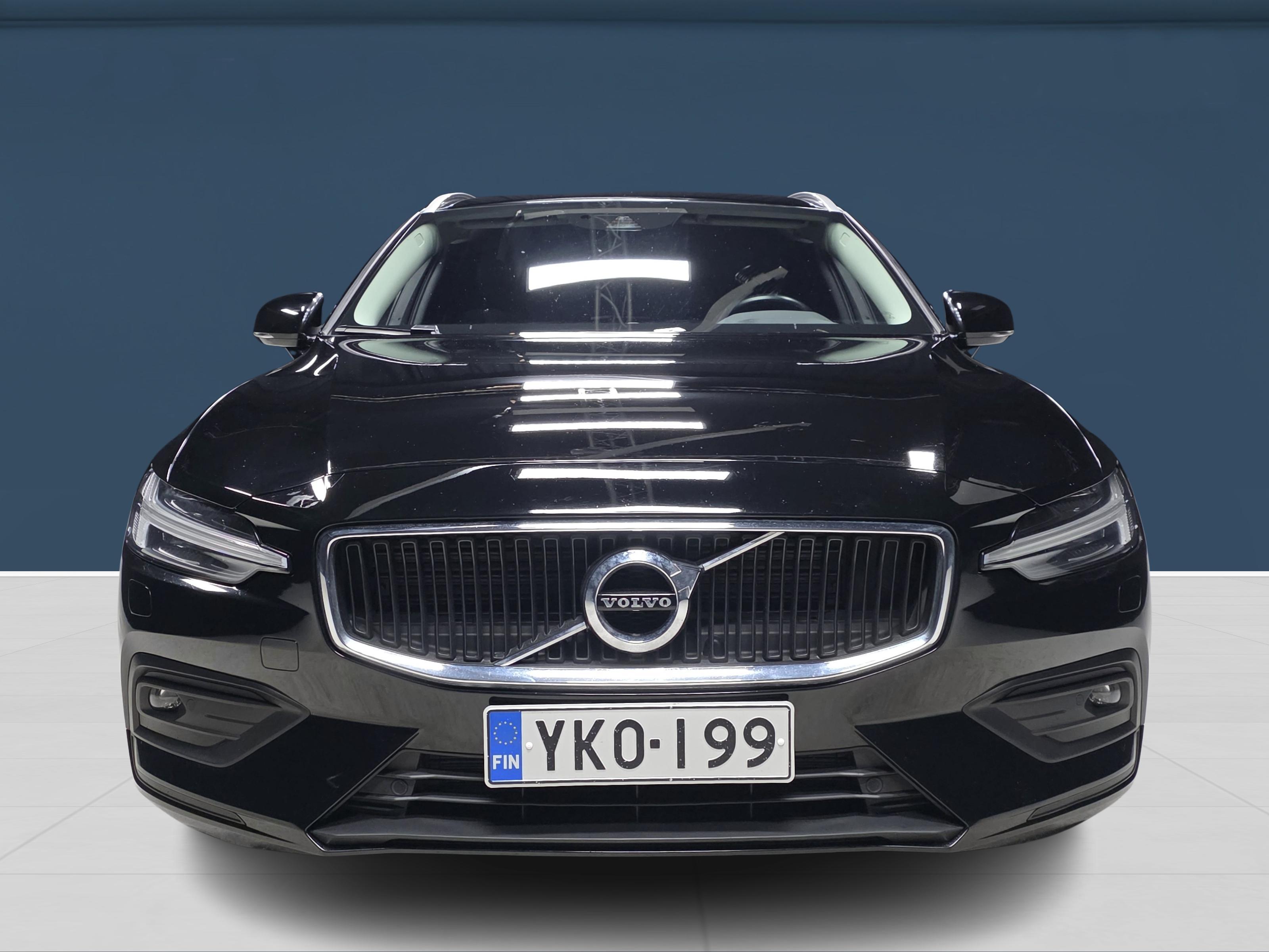 Volvo V60 D3 AWD Business aut 2021, kuva 2/17