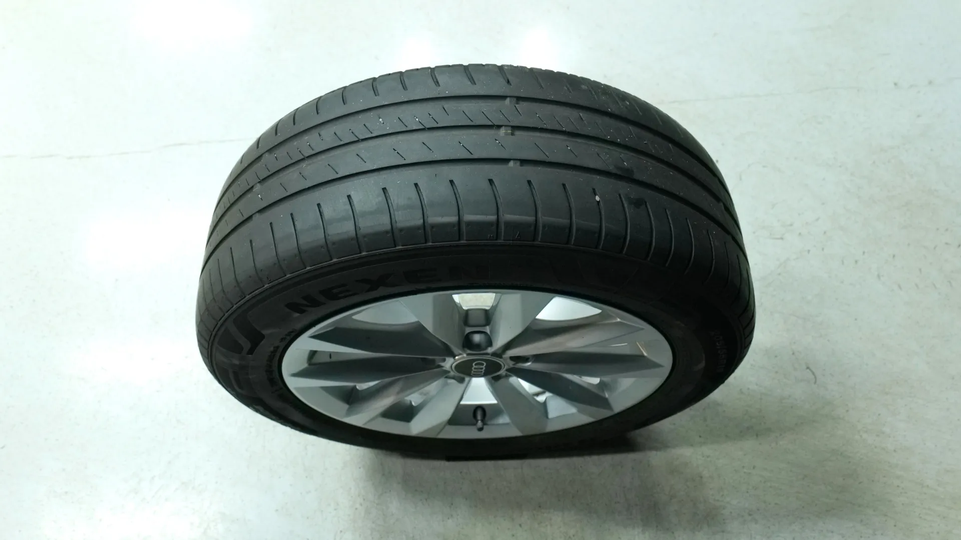 Autokuva 18 - YKR-999