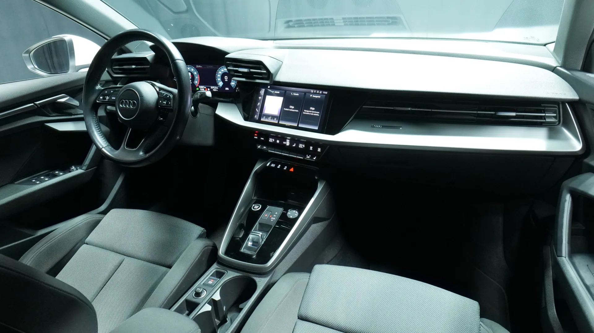 Autokuva 16 - YKR-999