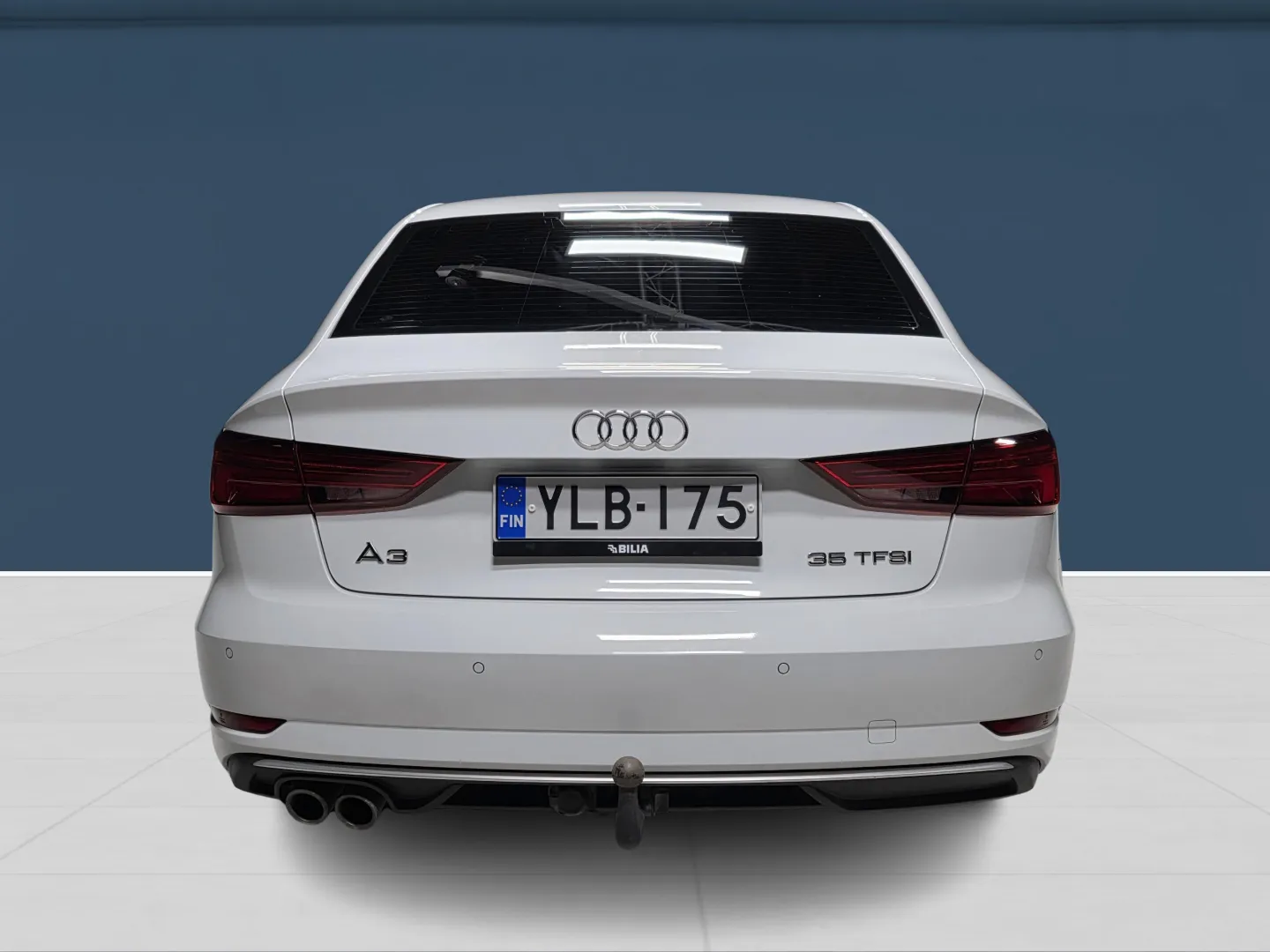 Autokuva 5 - YLB-175