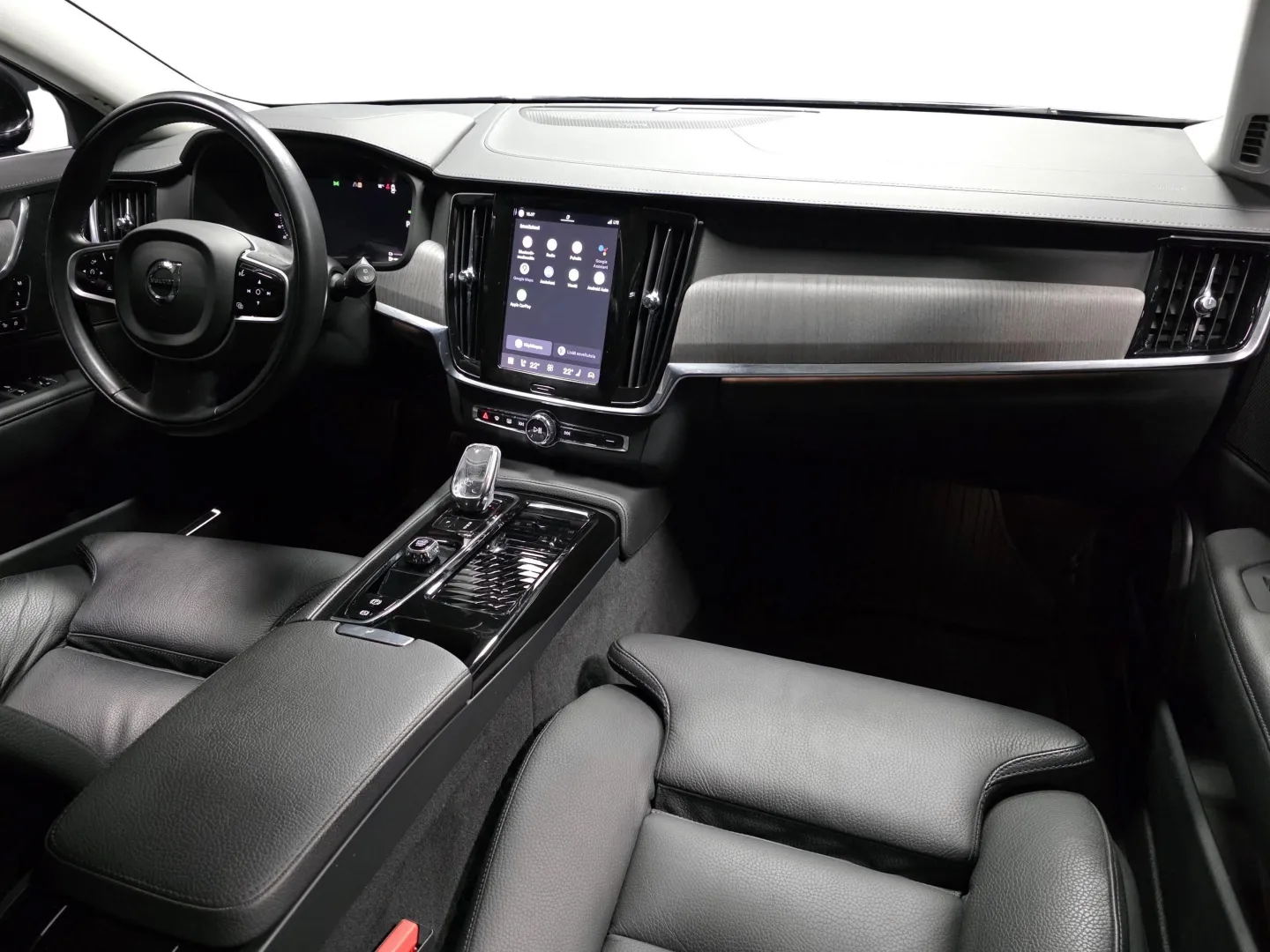 Autokuva 17 - YLJ-262