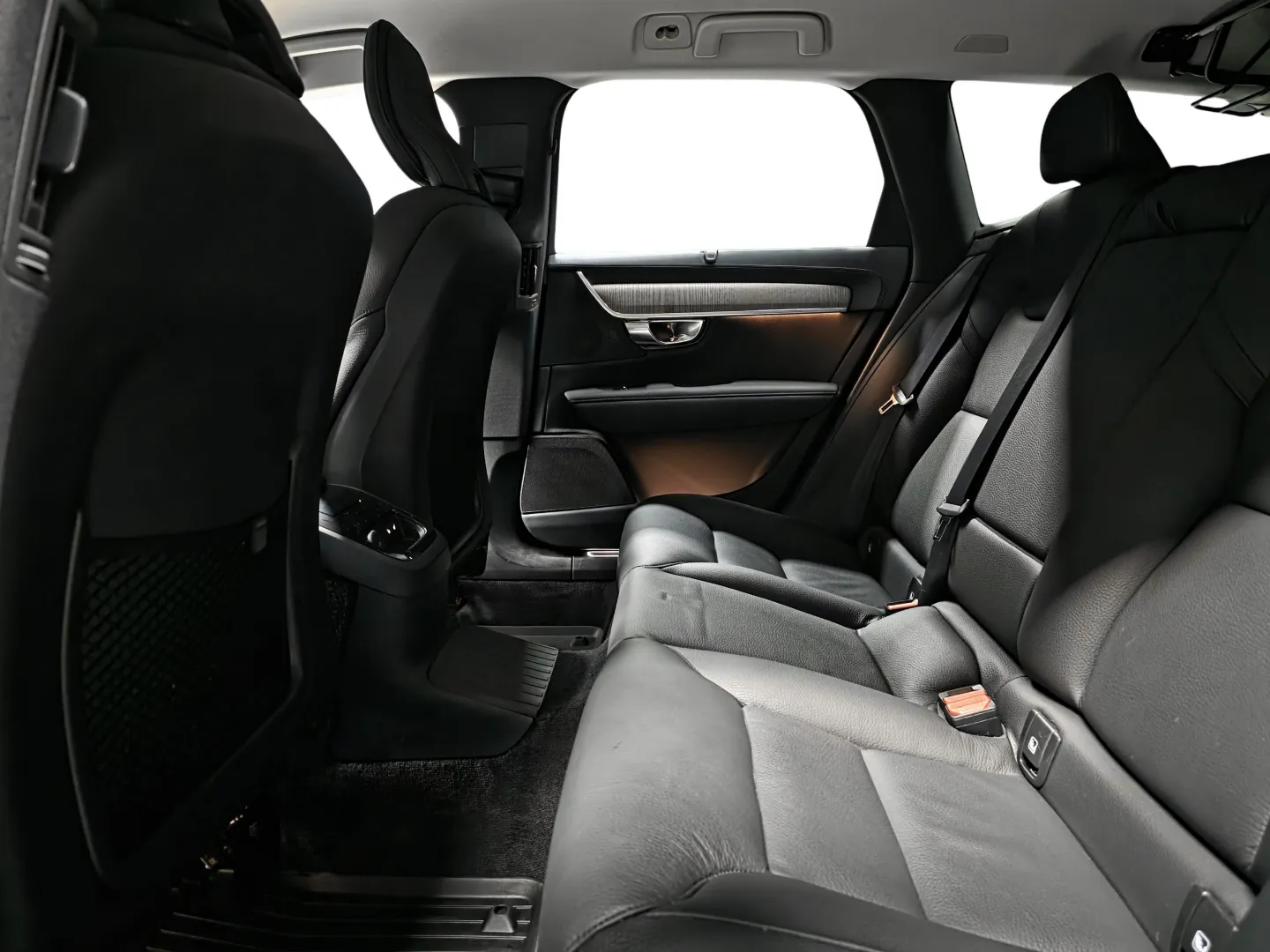 Autokuva 9 - YLJ-262