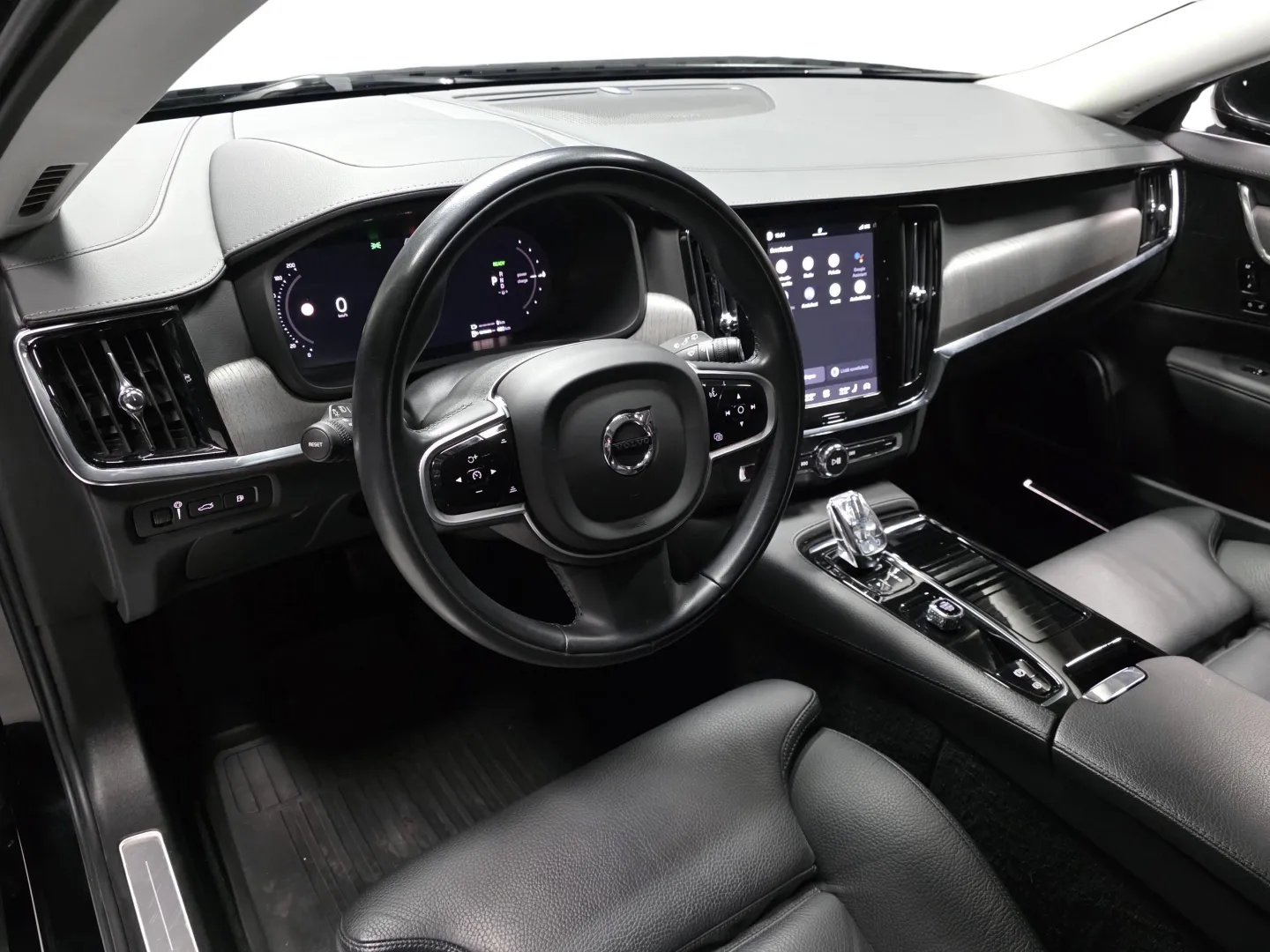 Autokuva 8 - YLJ-262