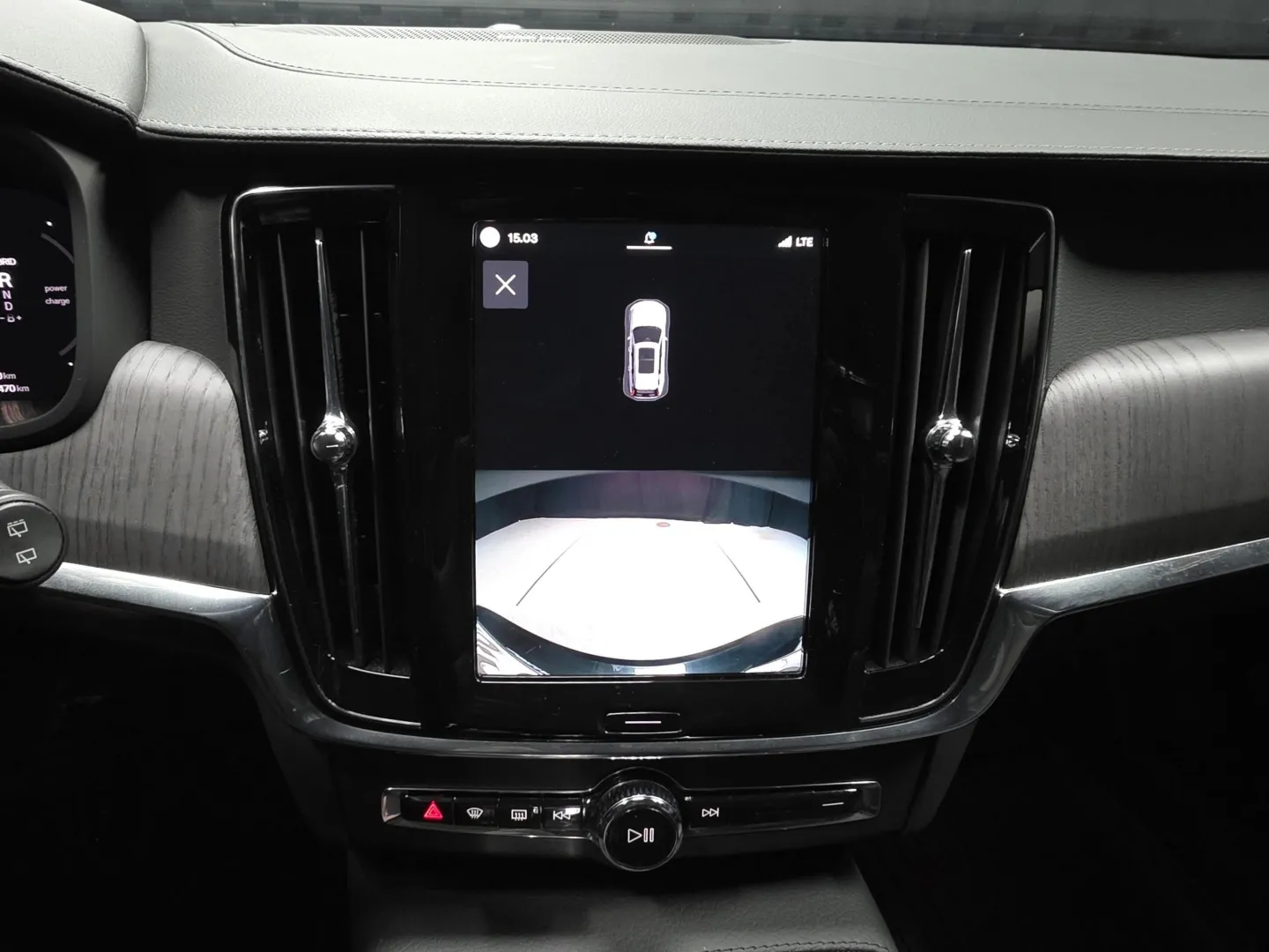 Autokuva 13 - YLJ-262