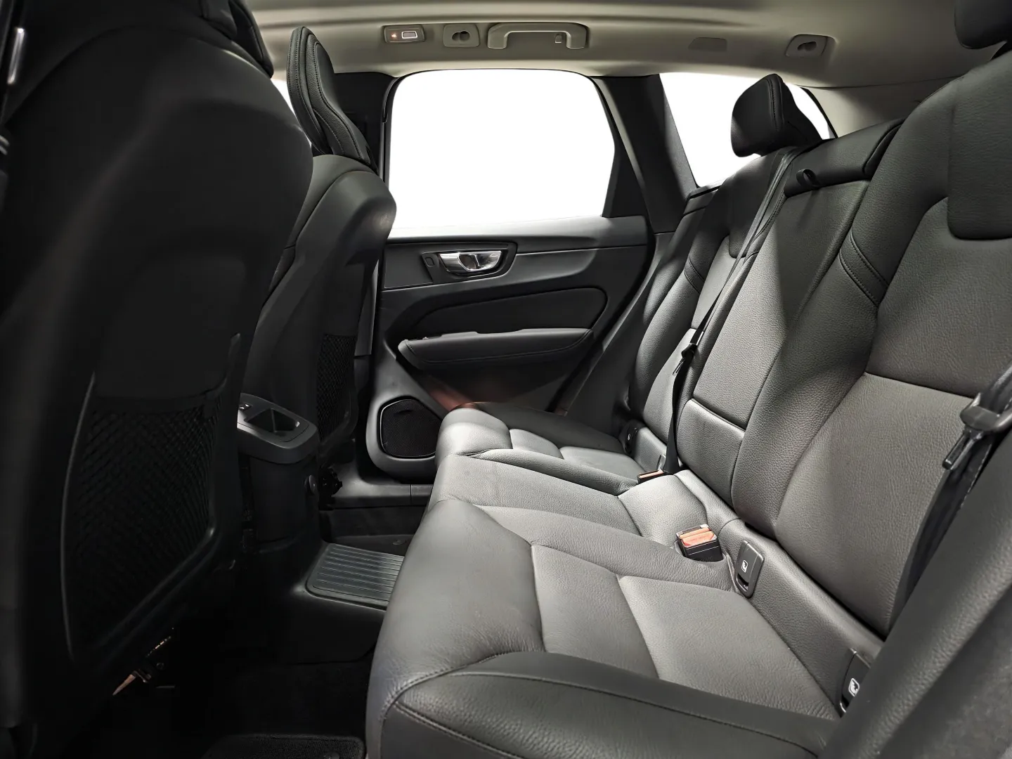 Autokuva 9 - YLJ-309