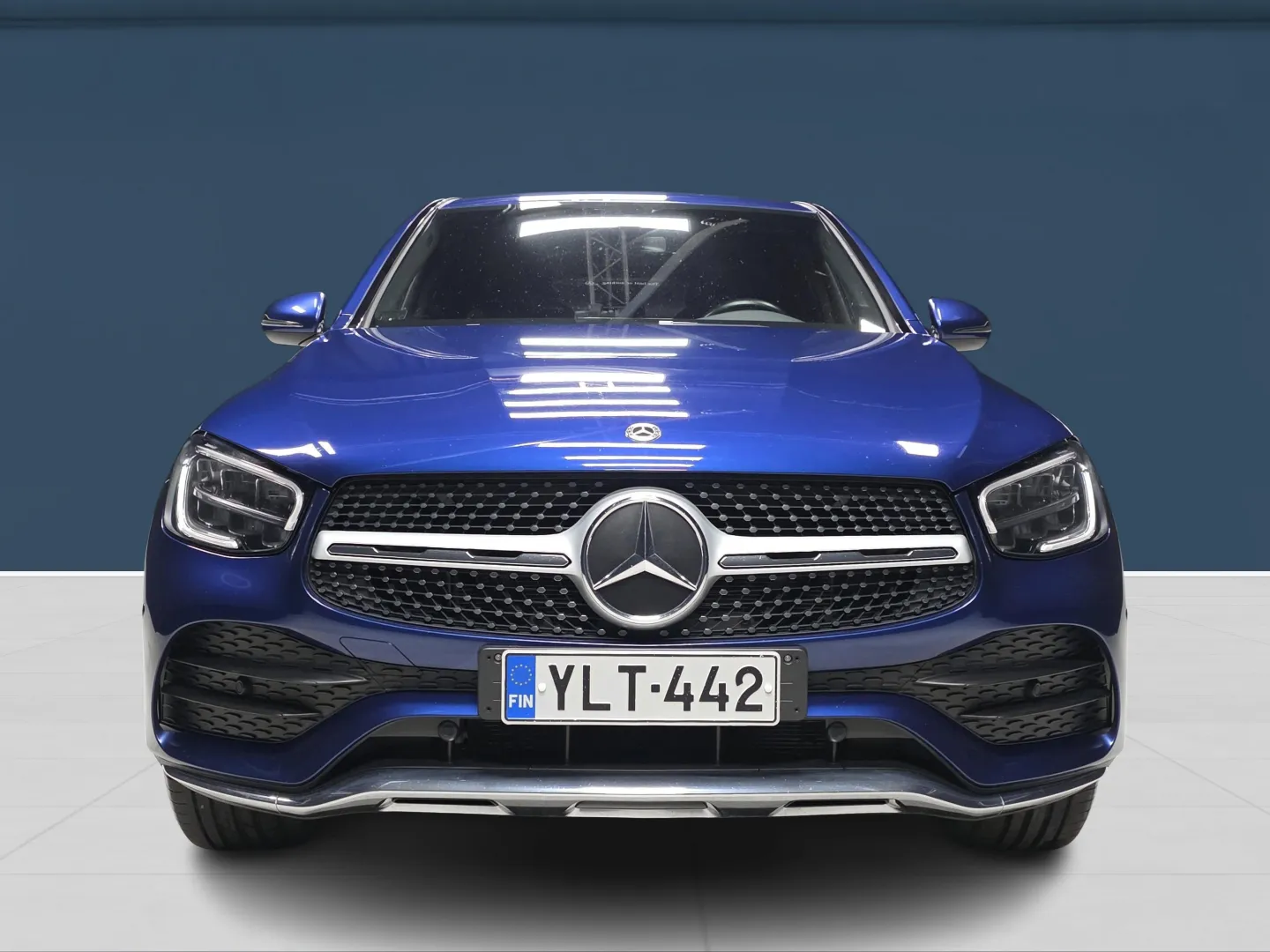 Autokuva 2 - YLT-442