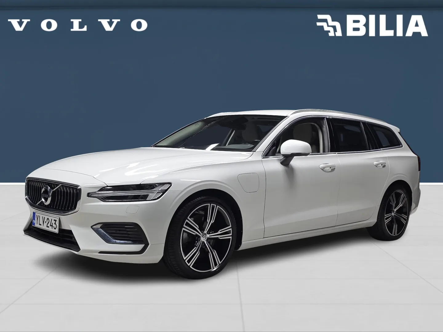 Autokuva 1 - YLV-243