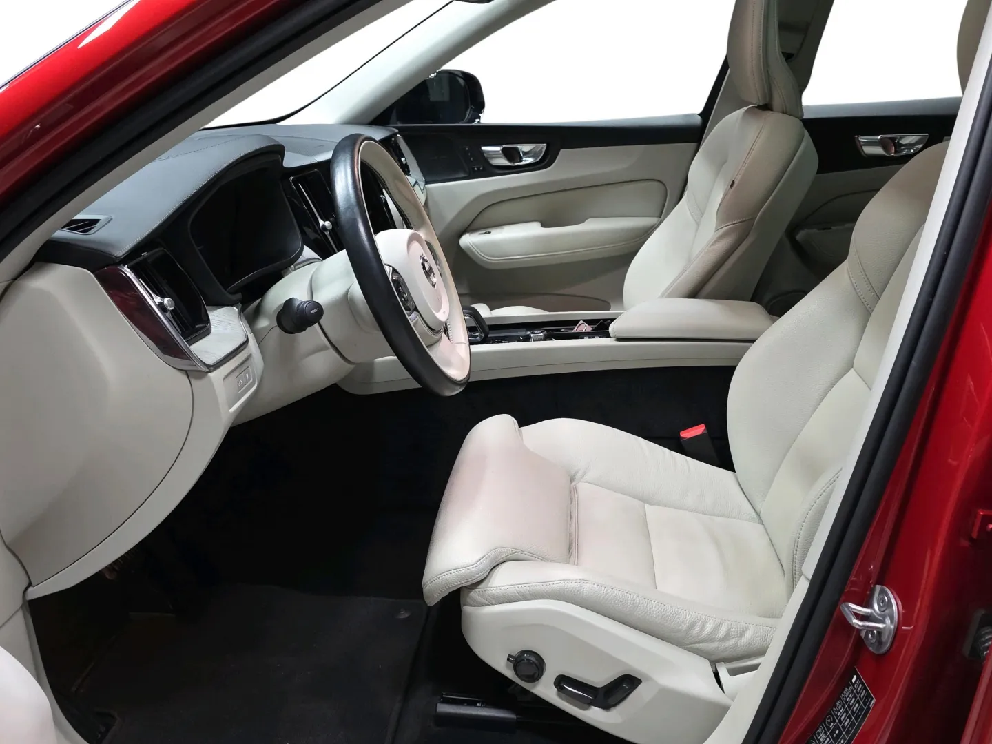 Autokuva 8 - YLX-186