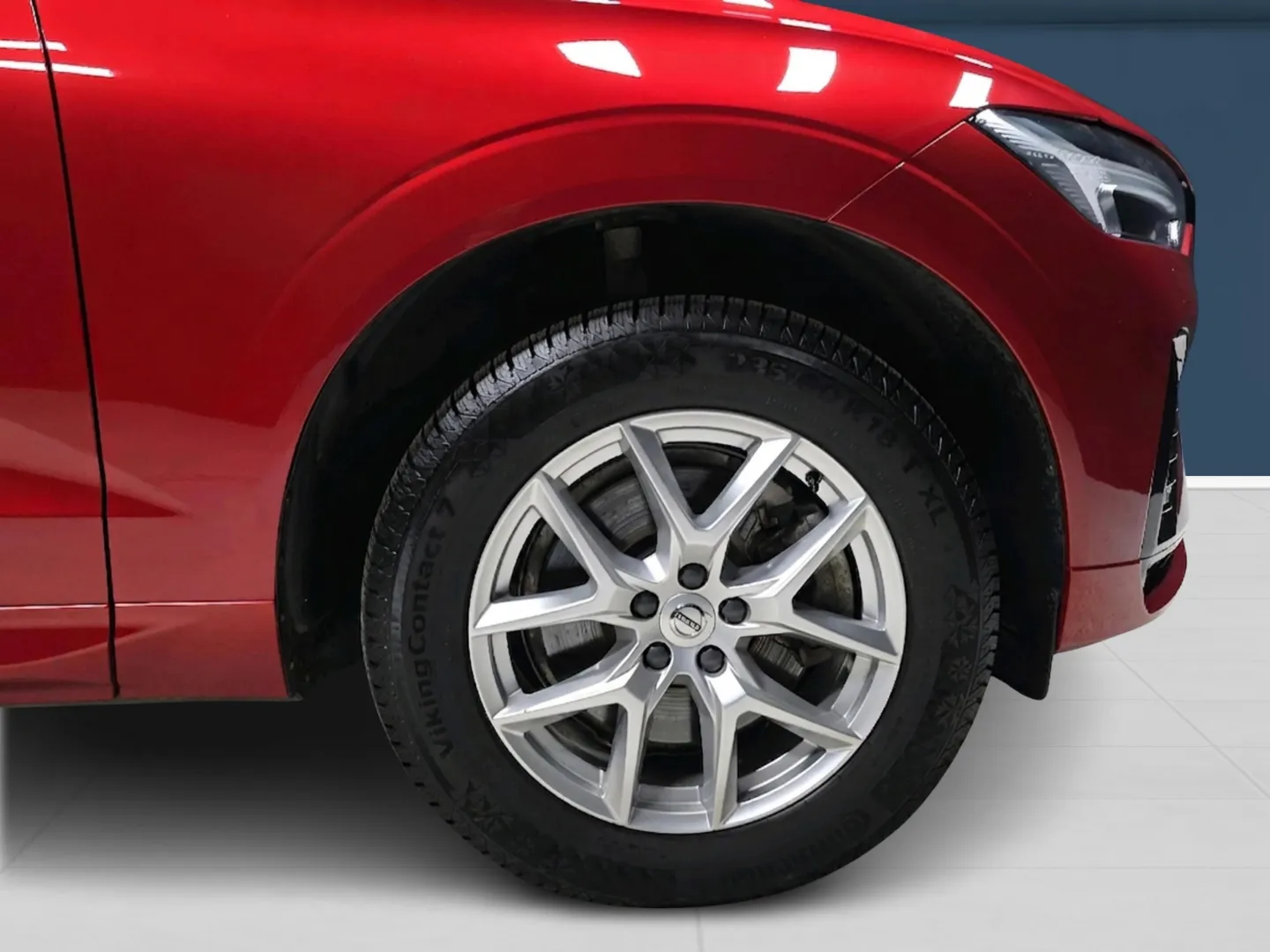 Autokuva 17 - YLX-186