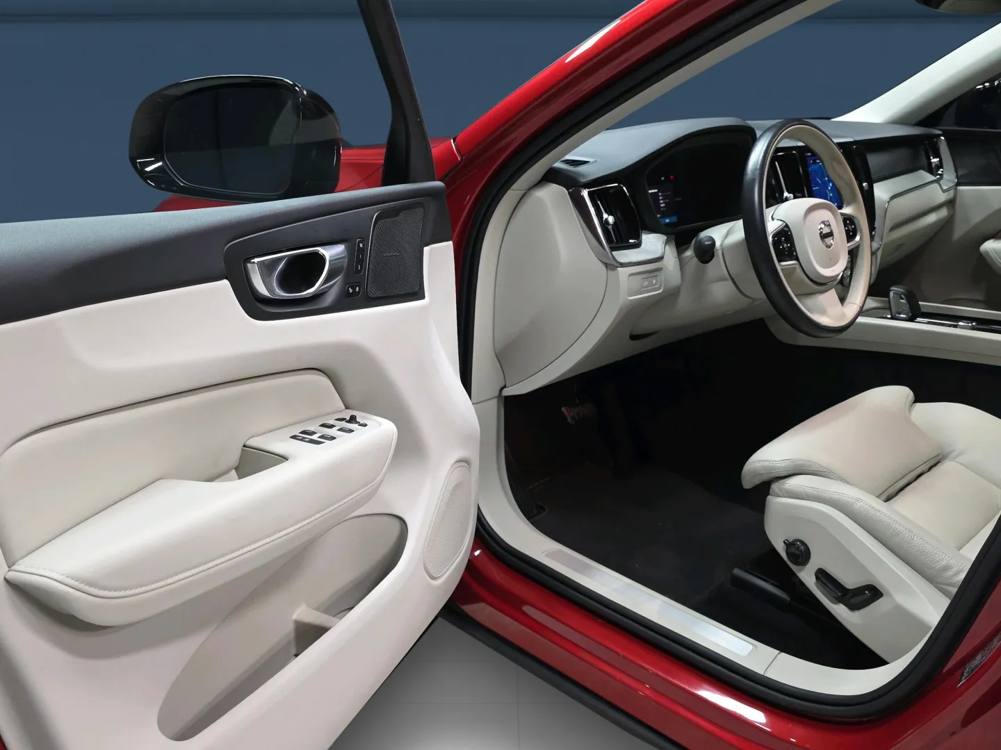 Autokuva 16 - YLX-186