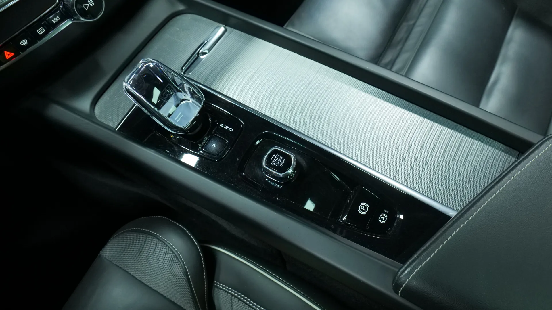 Autokuva 9 - YLX-188