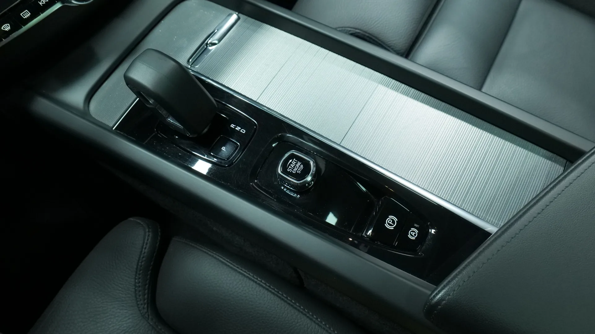 Autokuva 9 - YLX-199