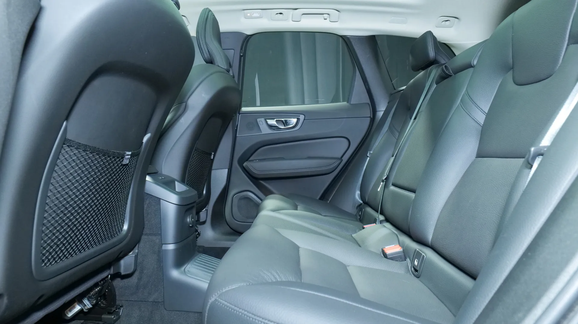 Autokuva 15 - YLX-199