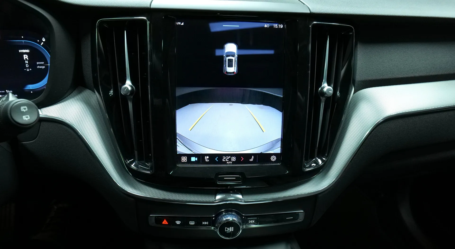 Autokuva 7 - YLX-199