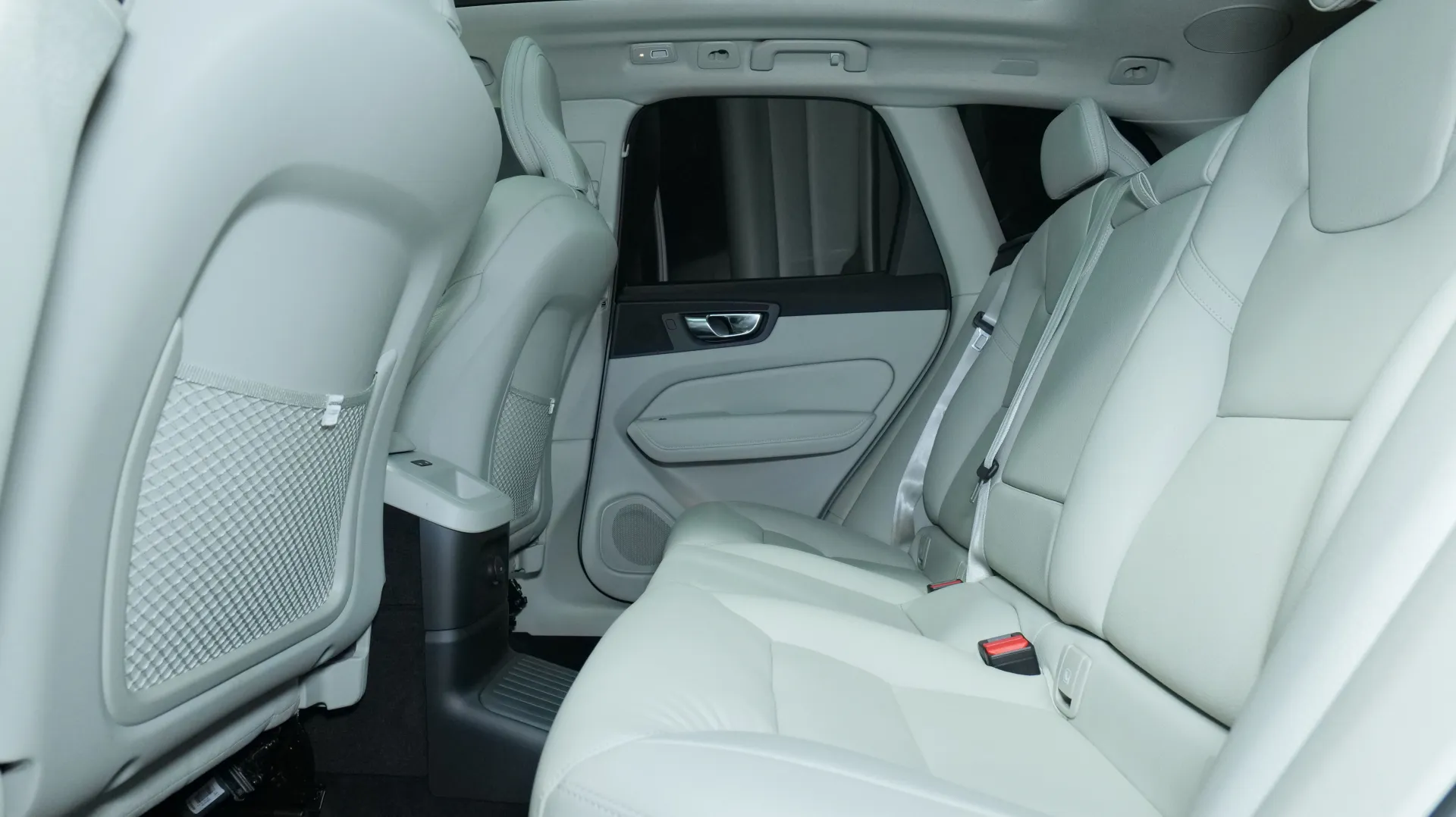 Autokuva 17 - YLY-968