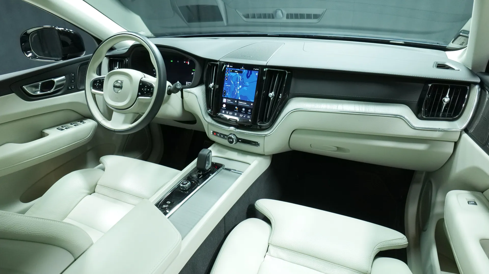 Autokuva 20 - YLY-968