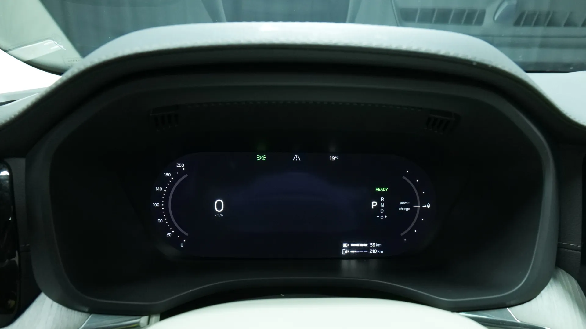 Autokuva 6 - YLY-968