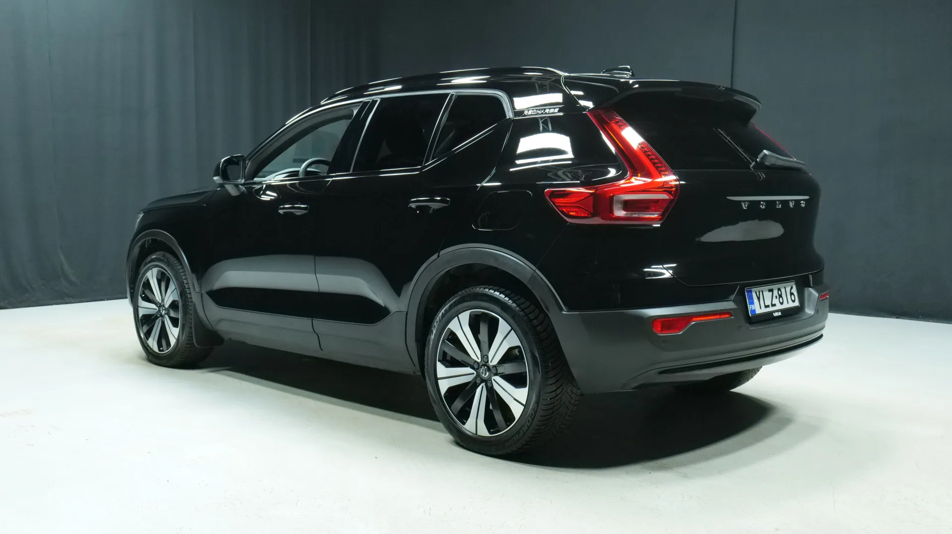 Autokuva 2 - YLZ-816