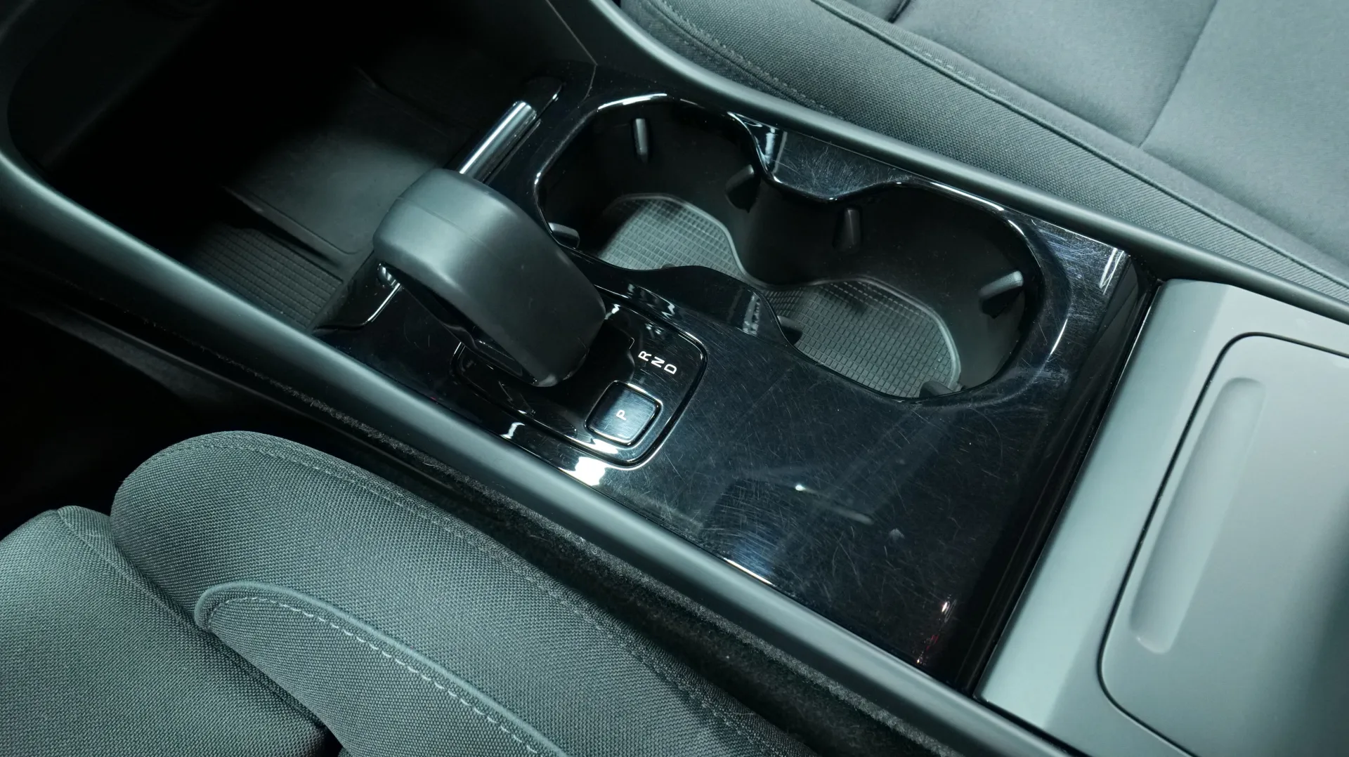 Autokuva 9 - YLZ-816