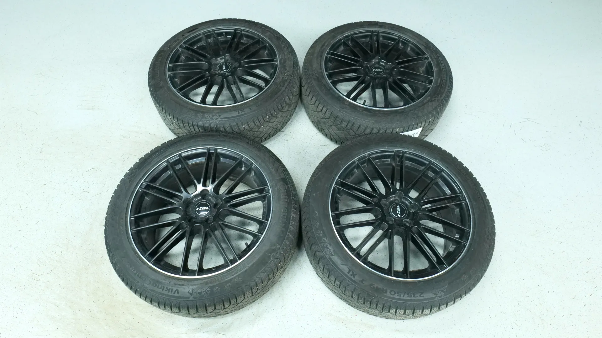 Autokuva 18 - YLZ-816