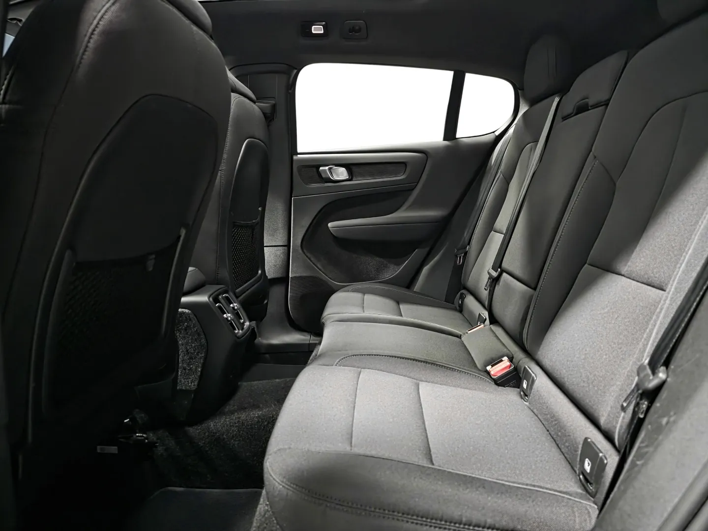 Autokuva 9 - YLZ-822