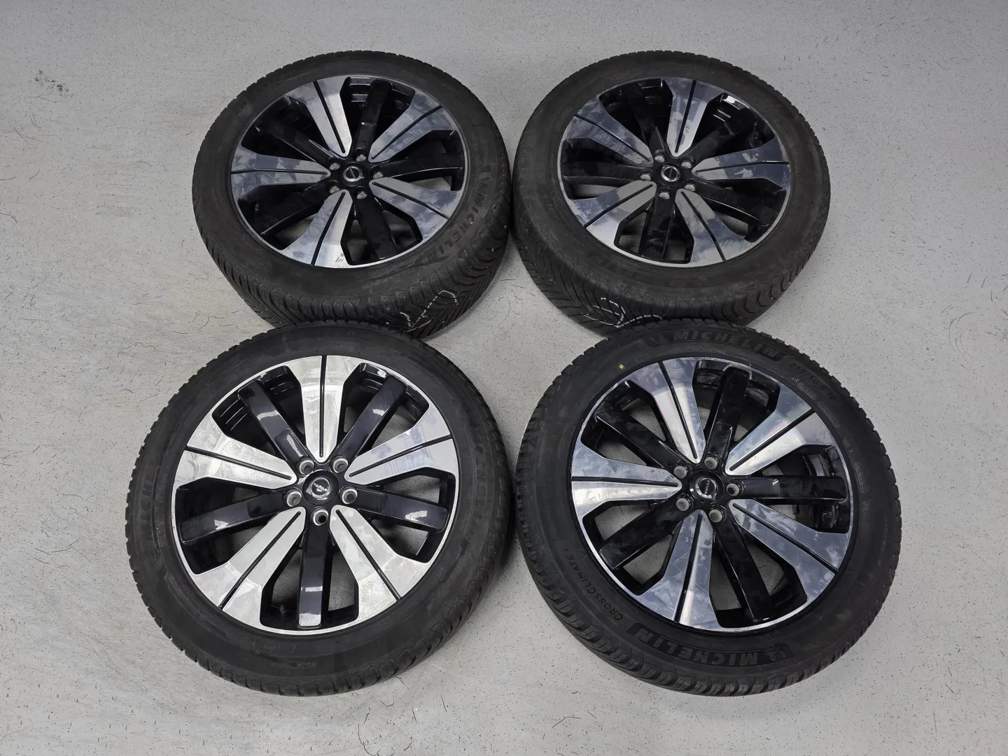 Autokuva 12 - YLZ-822