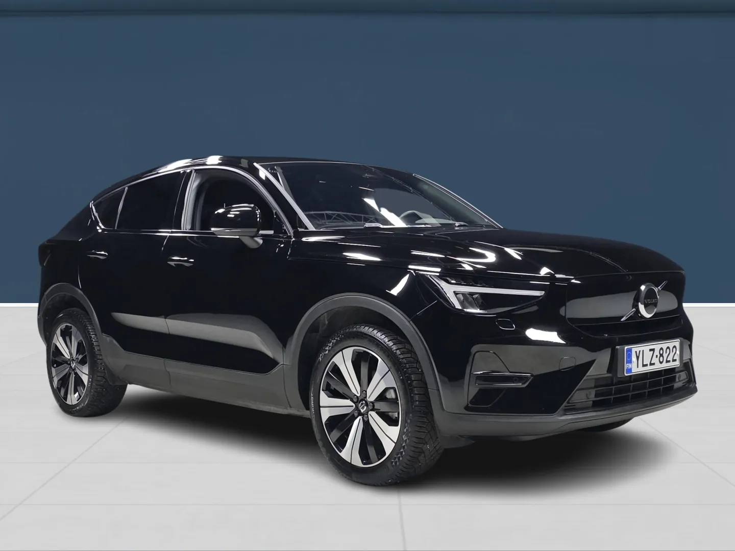 Autokuva 3 - YLZ-822