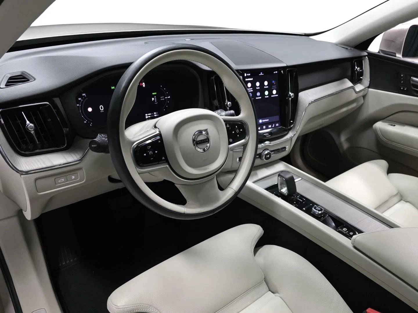 Autokuva 8 - YMA-946