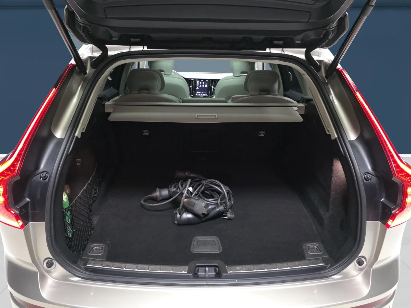 Autokuva 11 - YMA-946