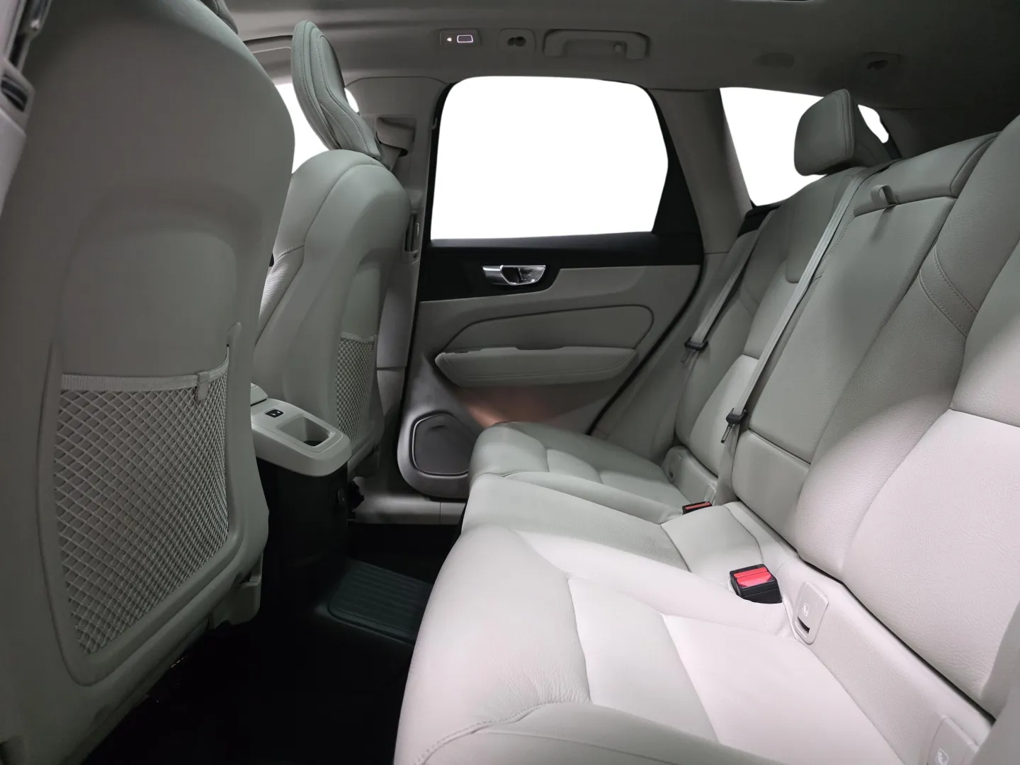 Autokuva 9 - YMA-946