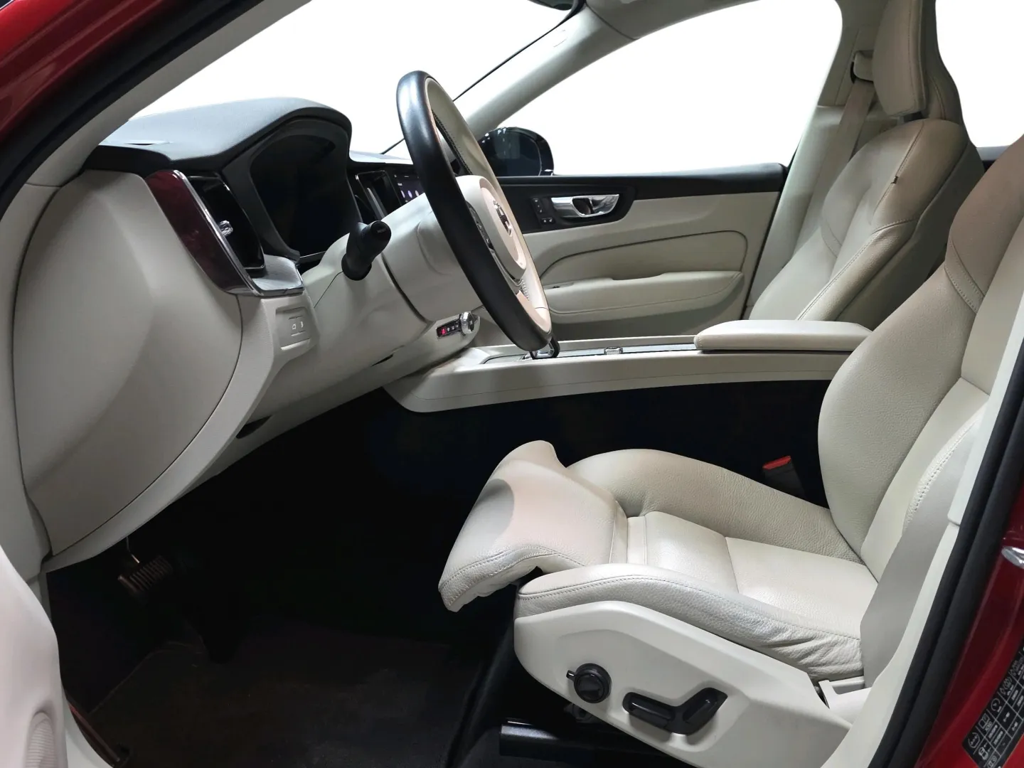 Autokuva 8 - YMB-959