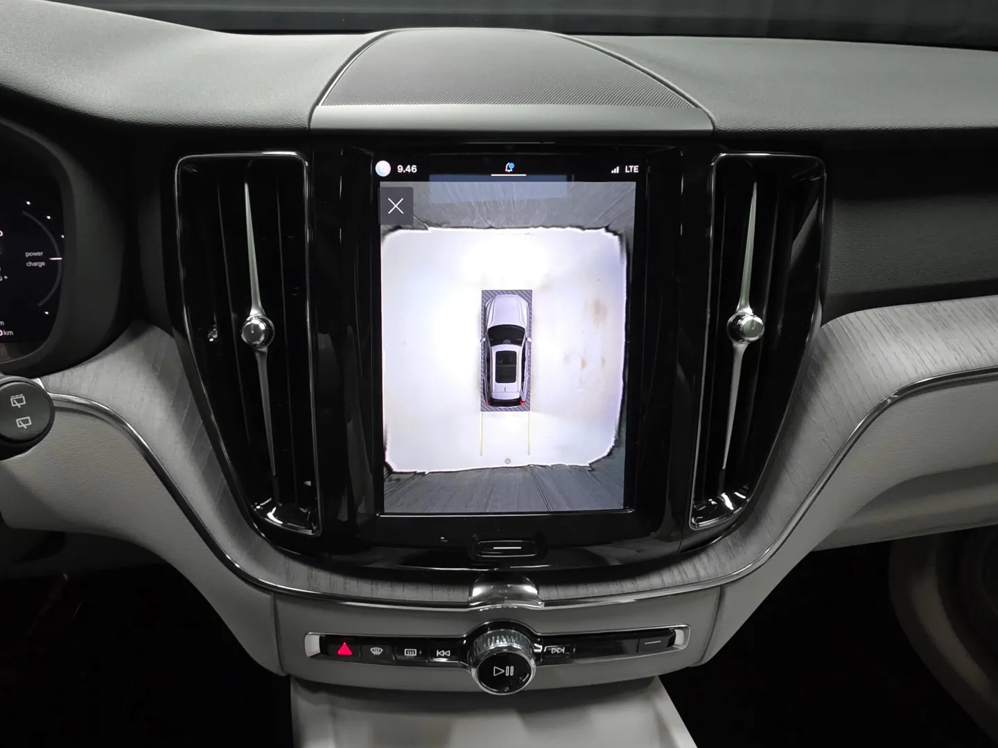 Autokuva 13 - YMB-961