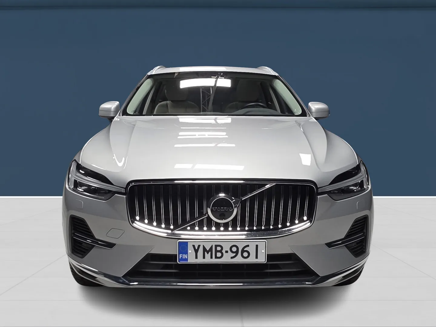 Autokuva 2 - YMB-961