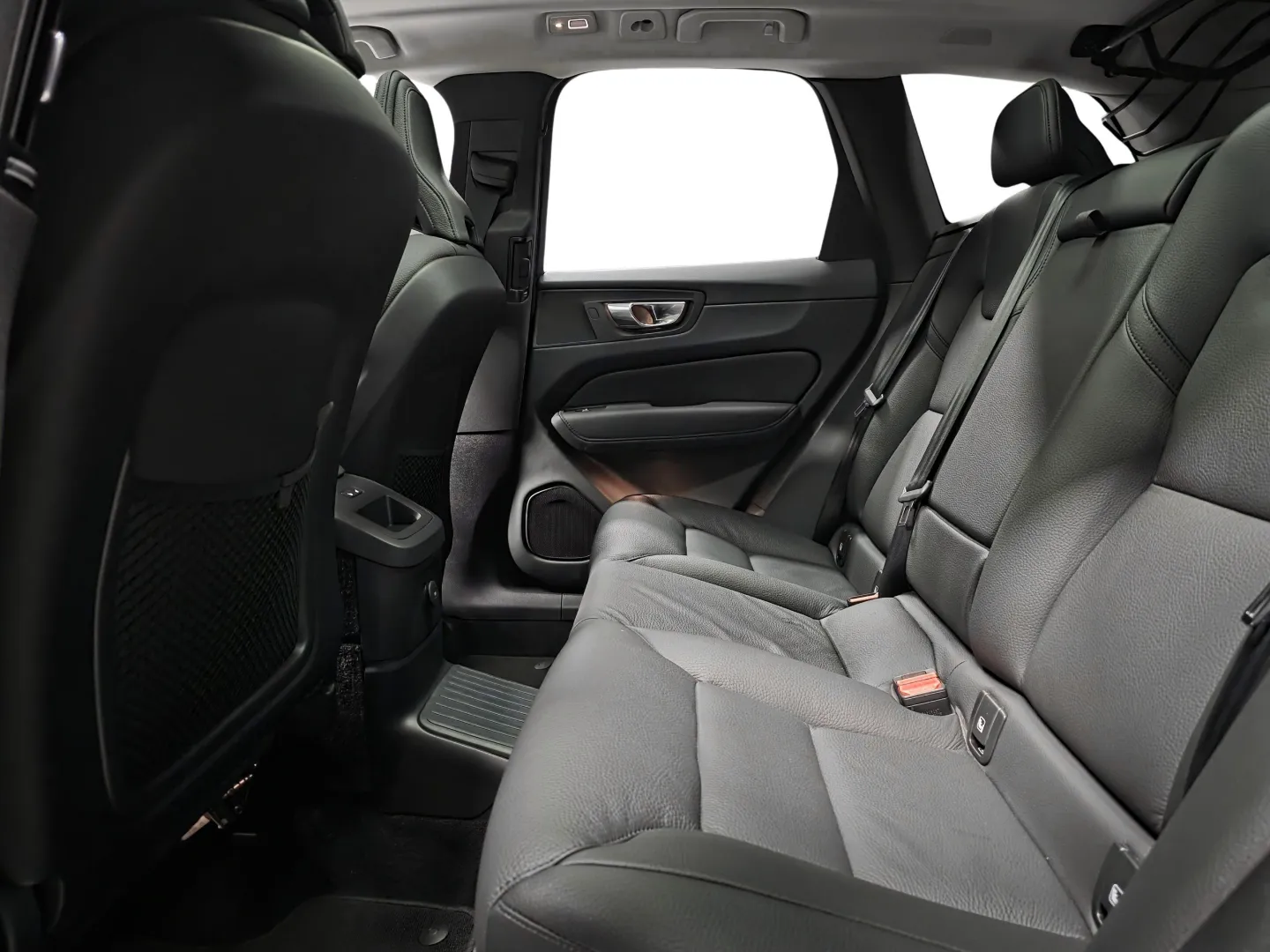 Autokuva 9 - YMB-963