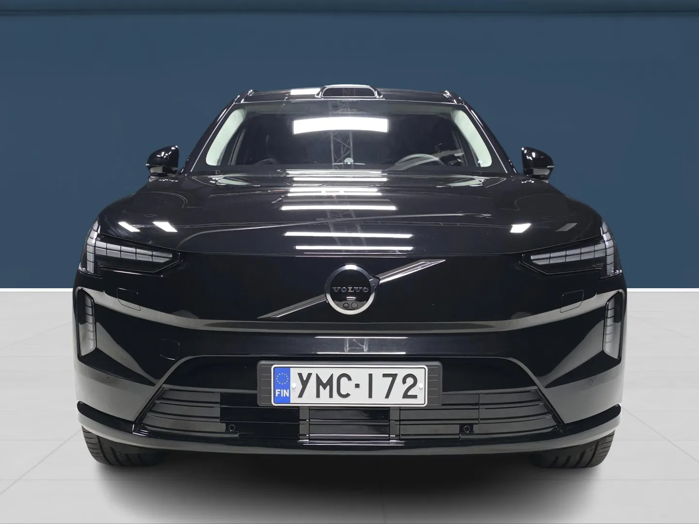 Autokuva 2 - YMC-172