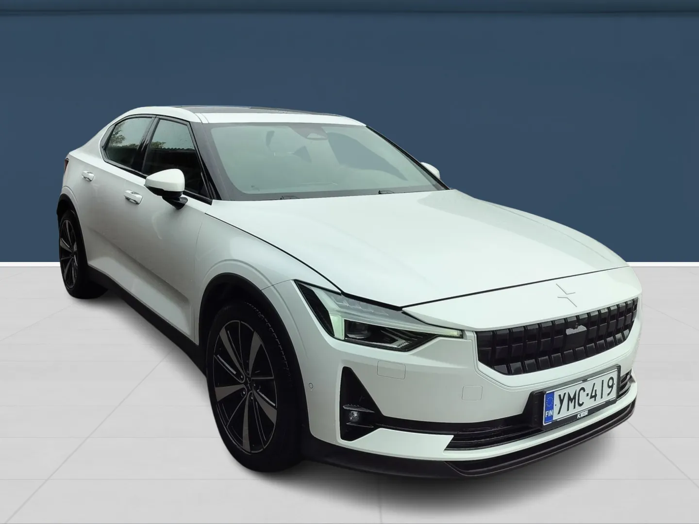 Autokuva 6 - YMC-419