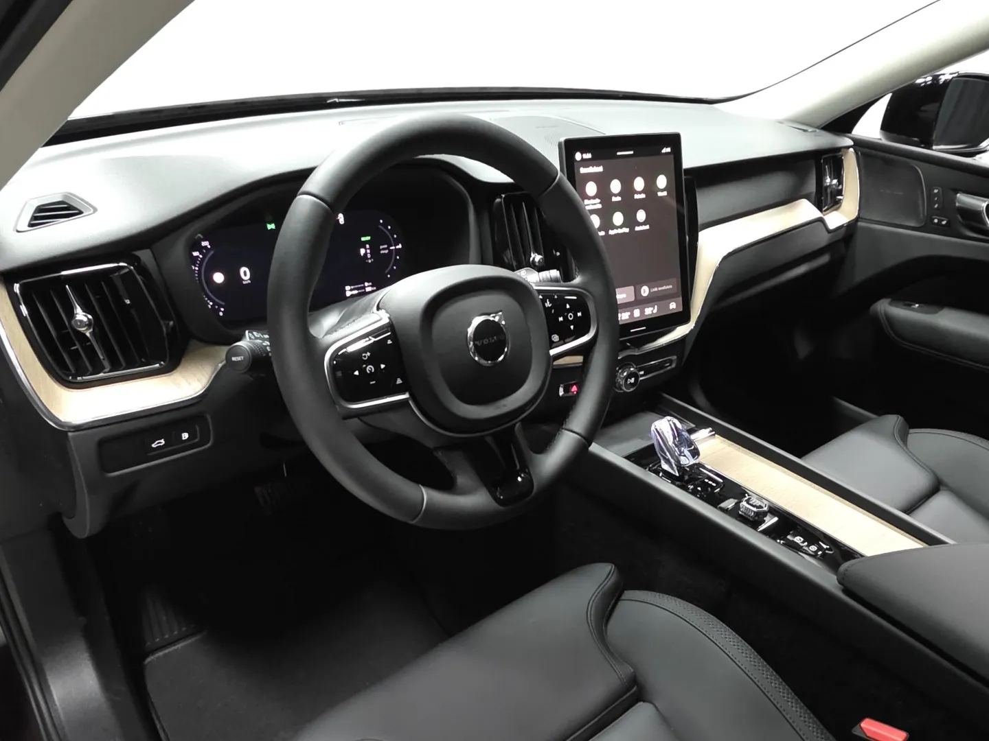 Autokuva 8 - YME-539