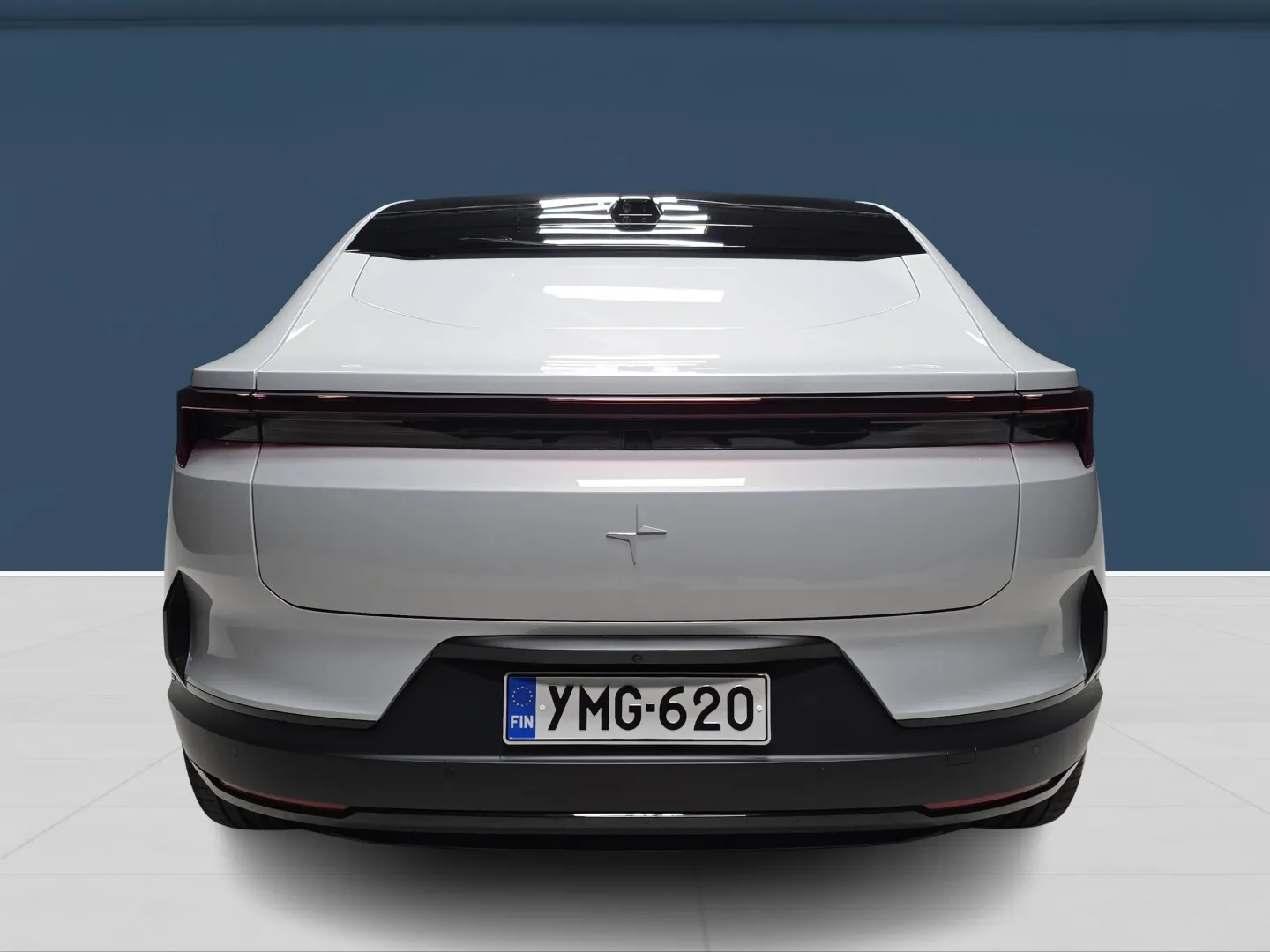Autokuva 5 - YMG-620