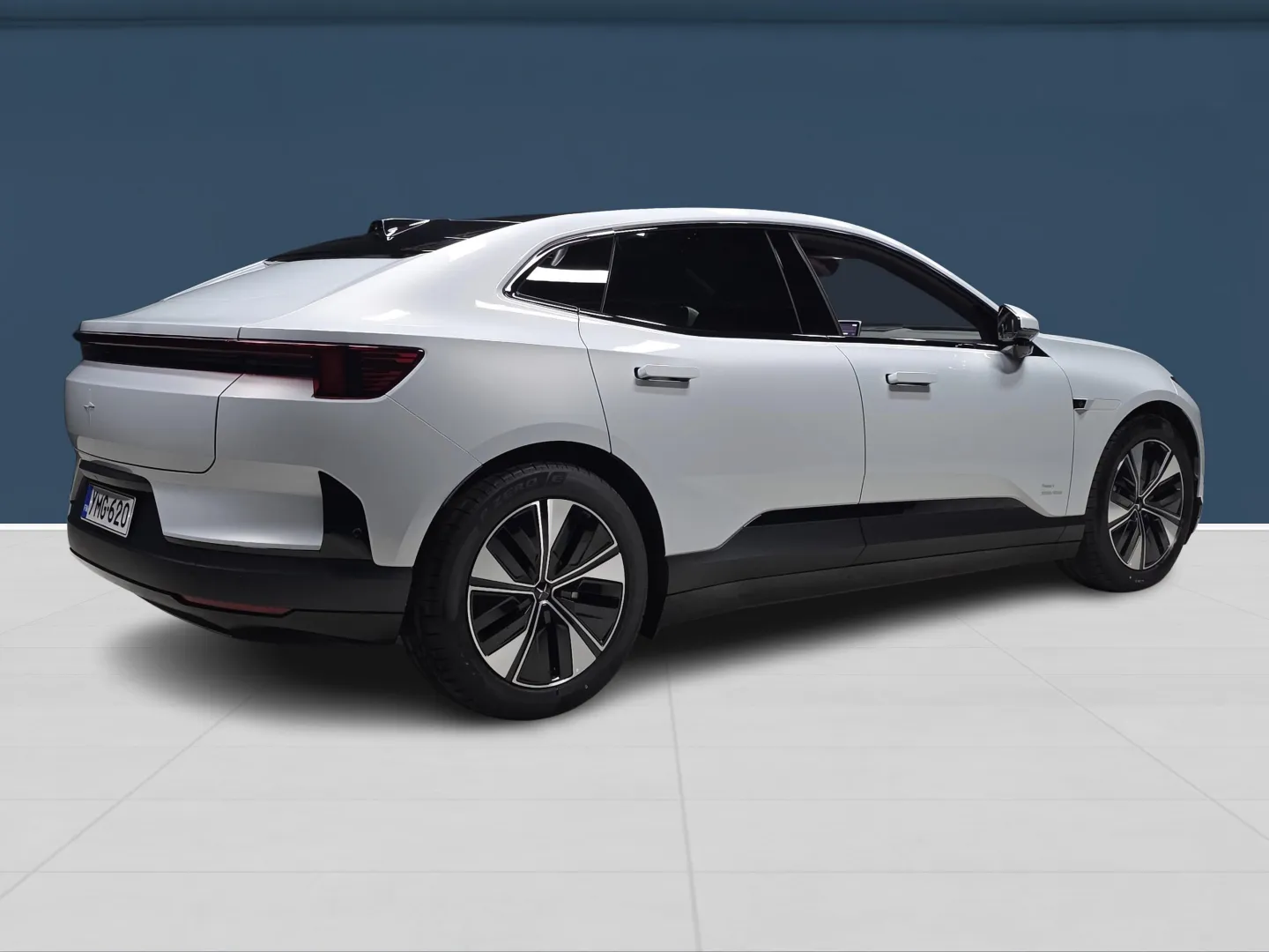 Autokuva 4 - YMG-620