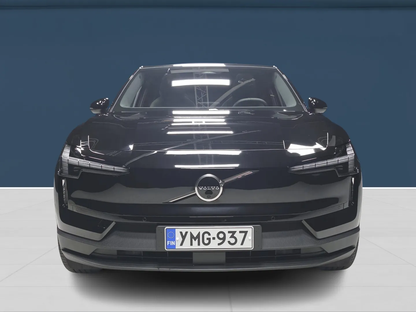 Autokuva 2 - YMG-937