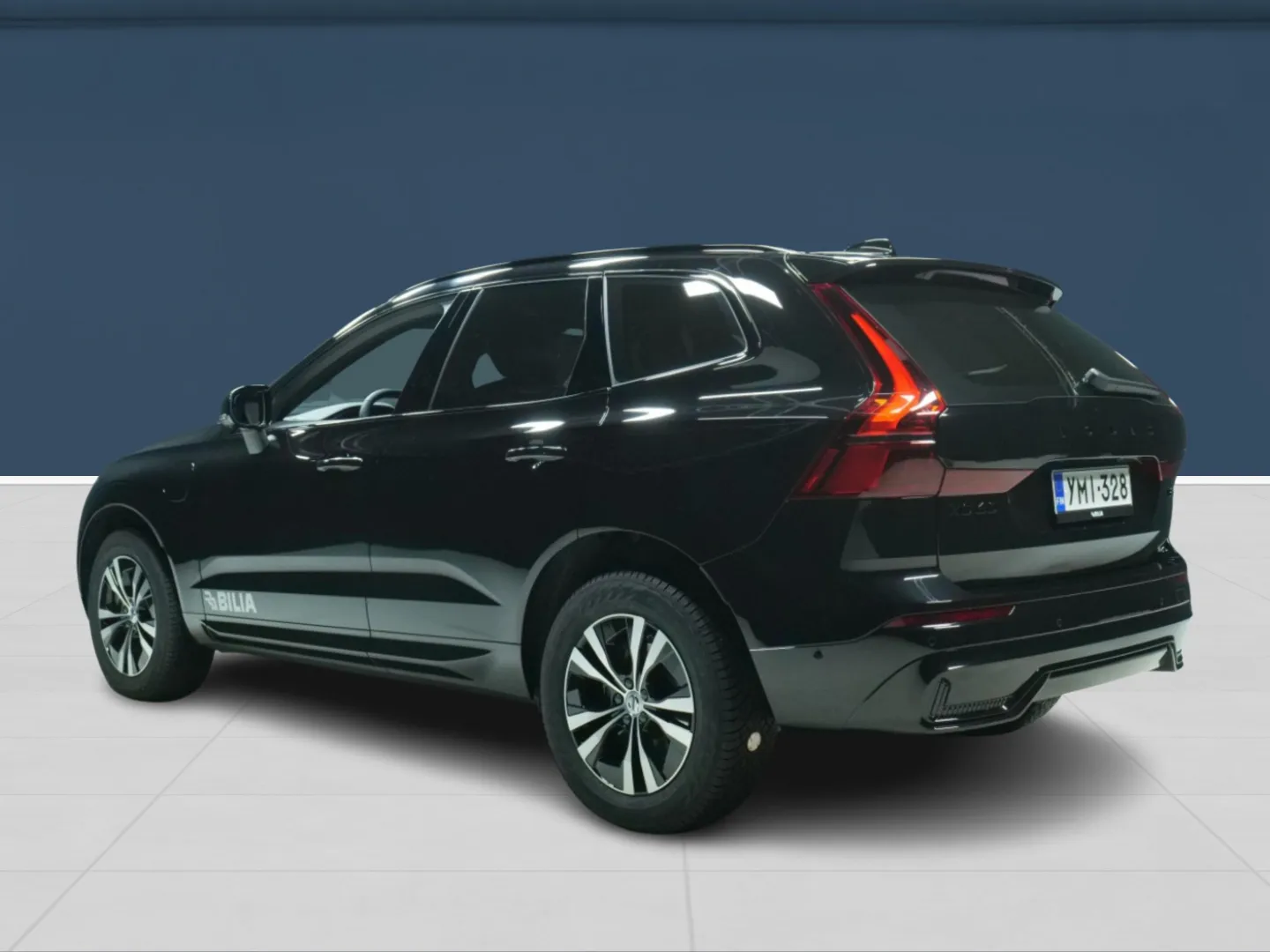 Autokuva 6 - YMI-328