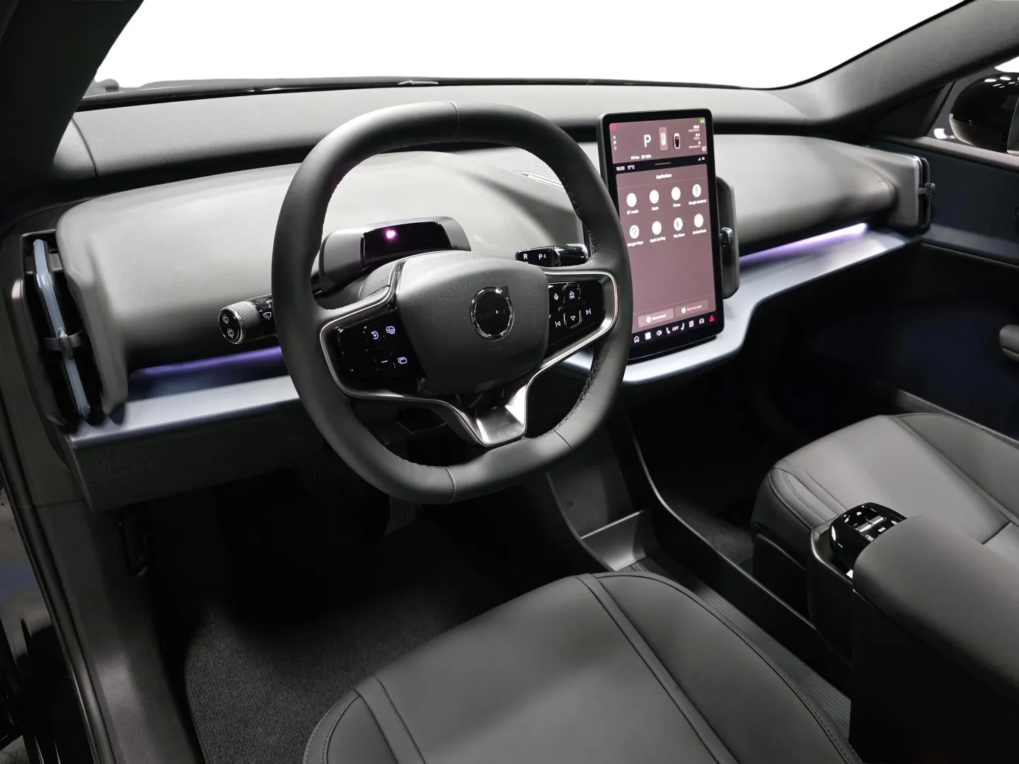 Autokuva 8 - YMI-329