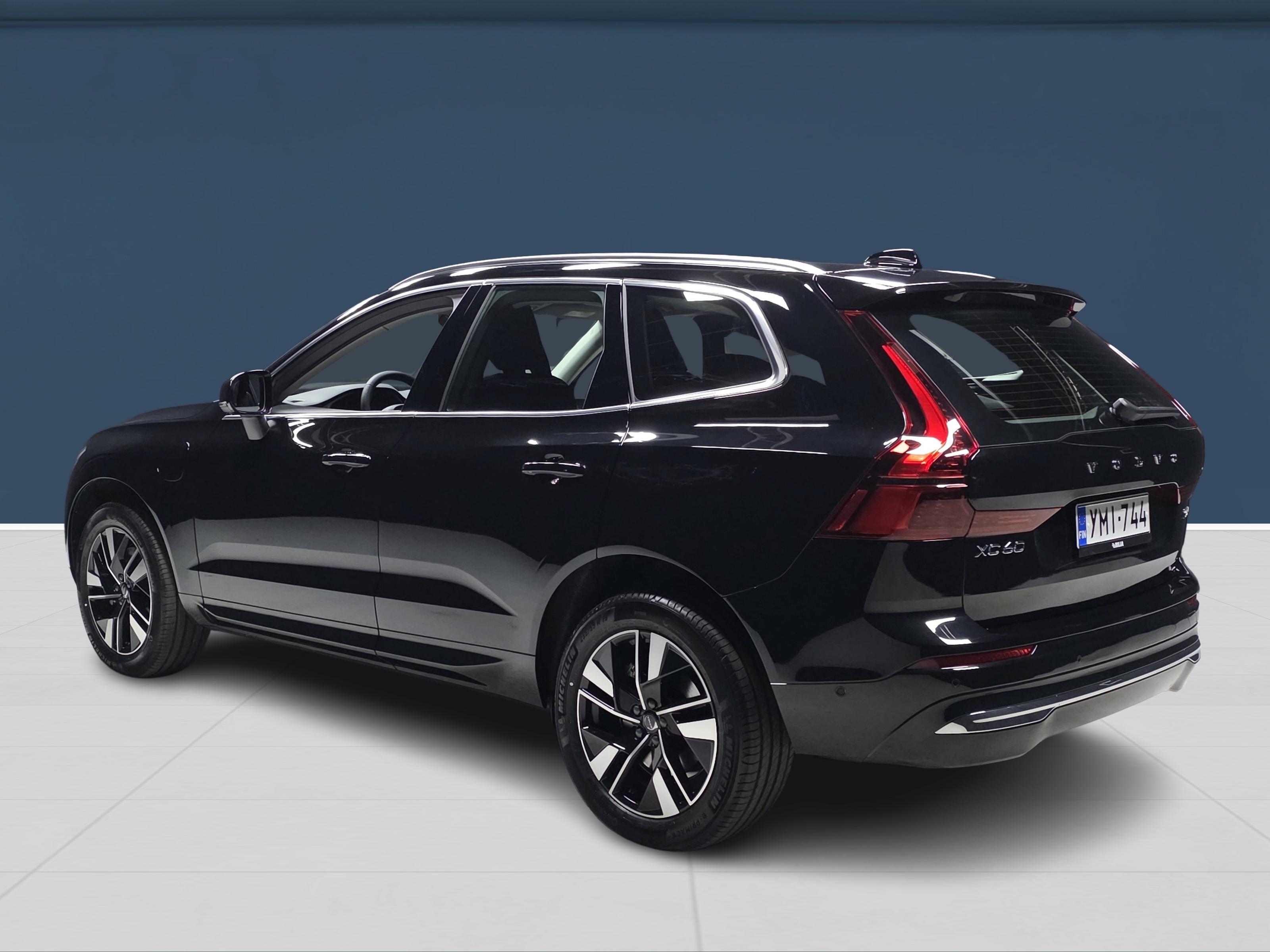 Volvo XC60 2026, photo 6/16