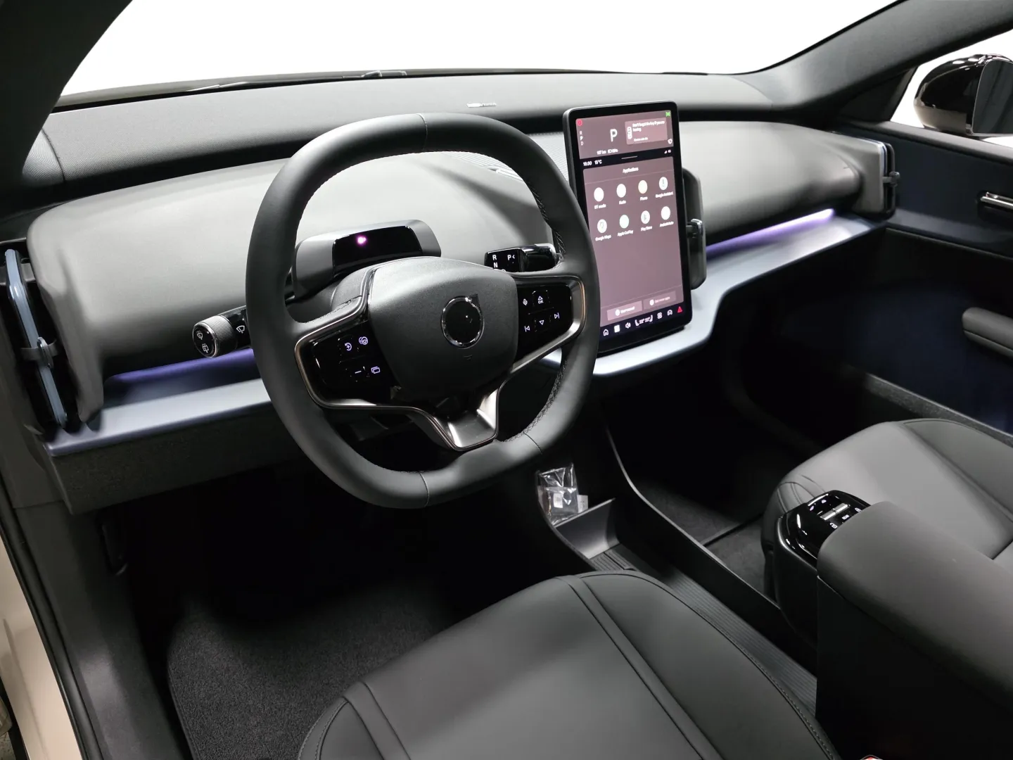 Autokuva 8 - YMI-748