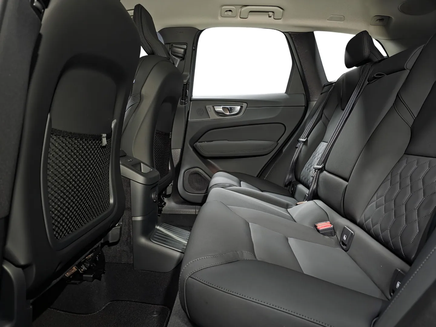 Autokuva 9 - YMI-756