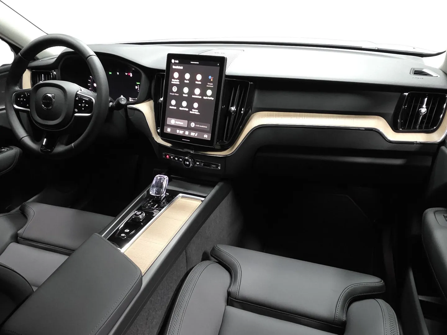 Autokuva 16 - YMI-756