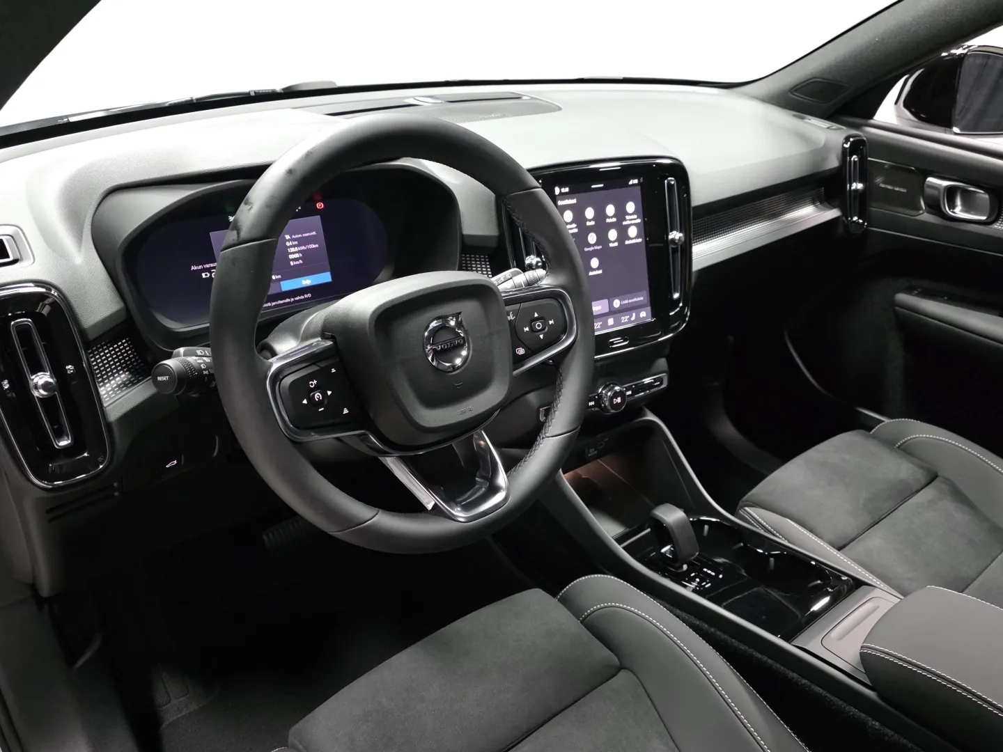 Autokuva 8 - YML-921