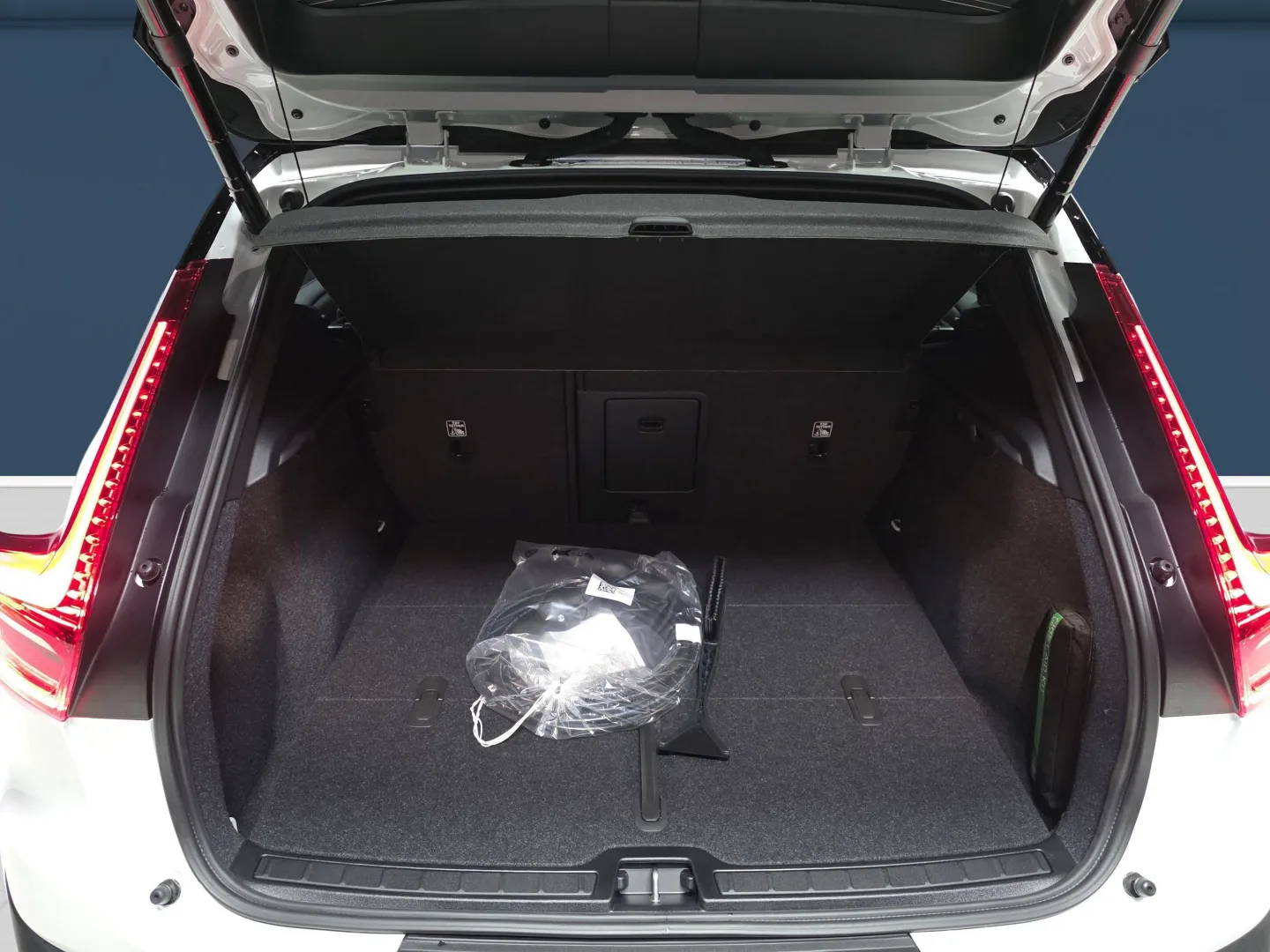 Autokuva 11 - YML-921