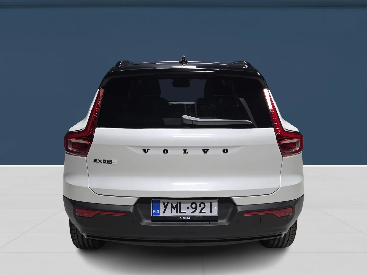 Autokuva 5 - YML-921