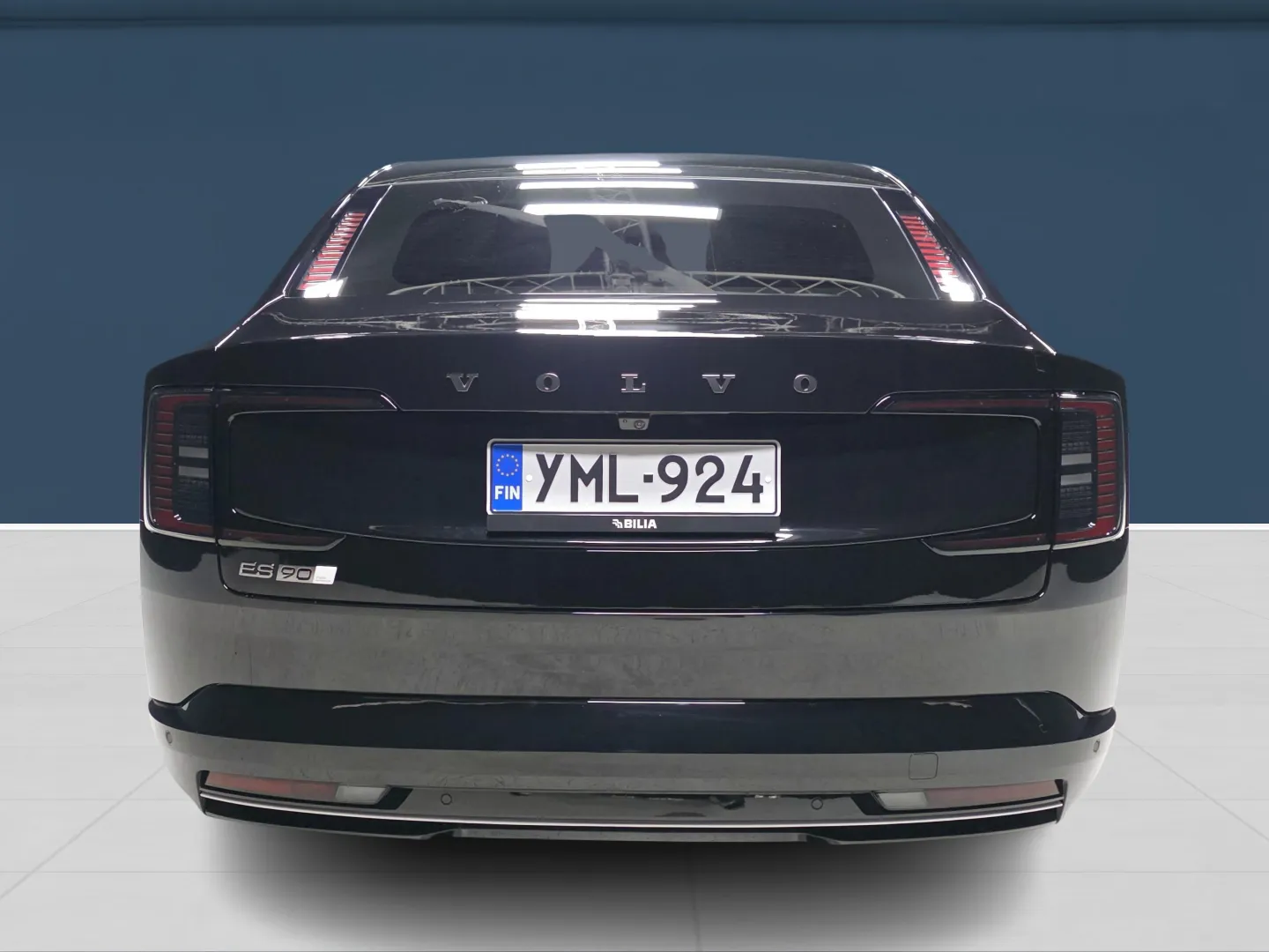Autokuva 5 - YML-924
